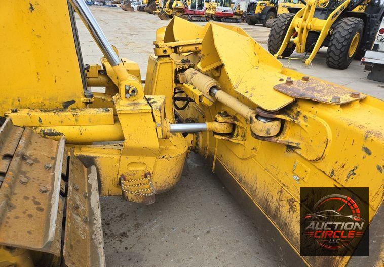 2019 Komatsu D65PXI-18 dozer