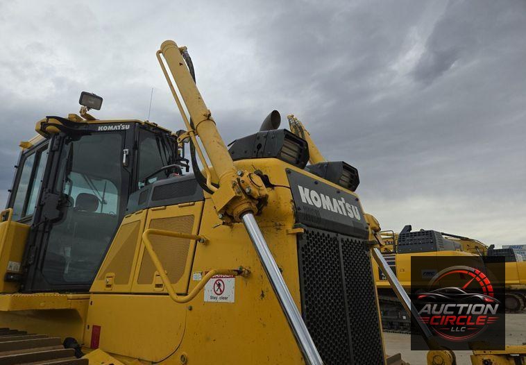 2019 Komatsu D65PXI-18 dozer