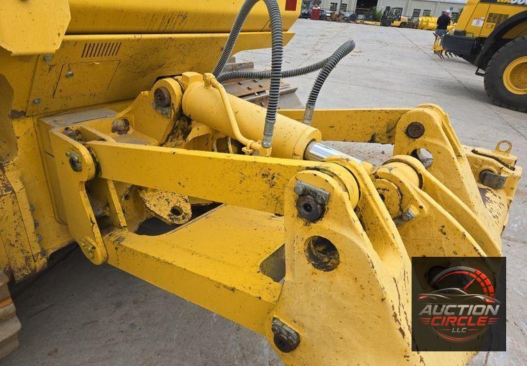 2019 Komatsu D65PXI-18 dozer