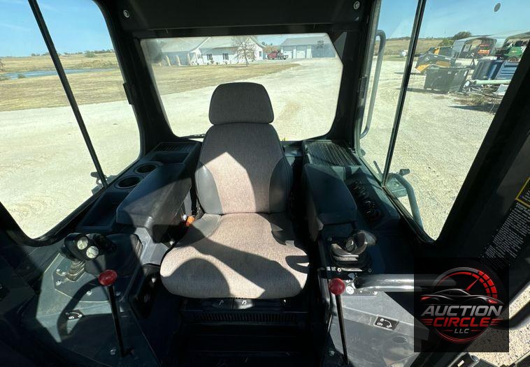 2018 John Deere 650K LGP dozer