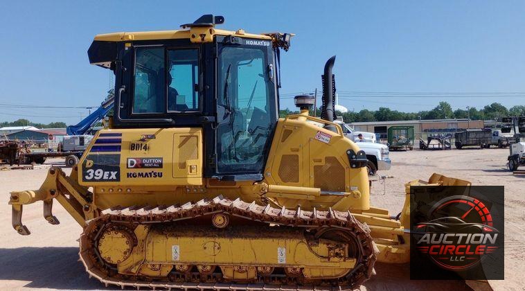 2023 Komatsu D39EX-24 dozer