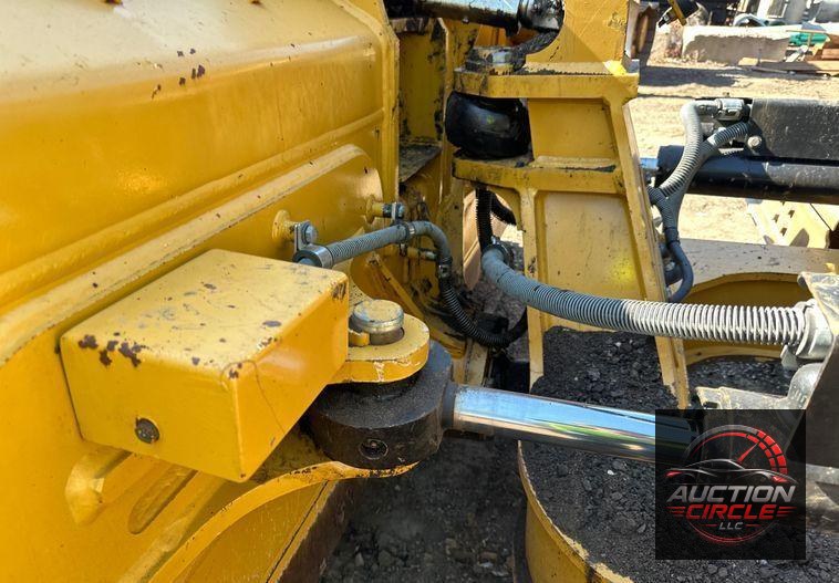2016 Caterpillar D6K2 LGP dozer