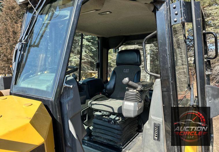2016 Caterpillar D6K2 LGP dozer