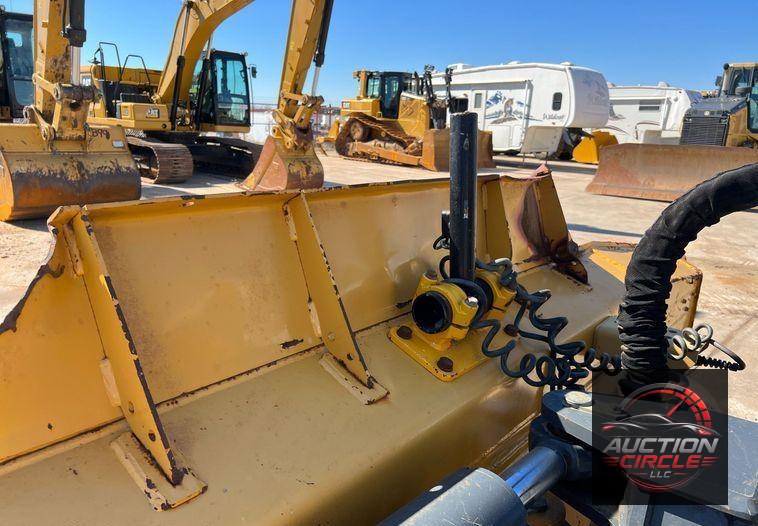 2018 John Deere 750K LGP  dozer