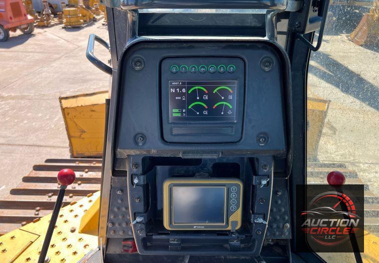 2018 John Deere 750K LGP  dozer