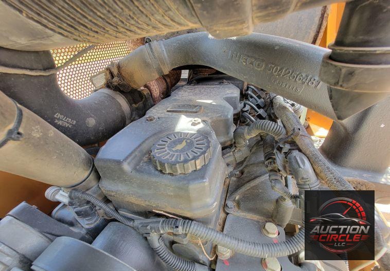 2017 Case 650L LGP  dozer