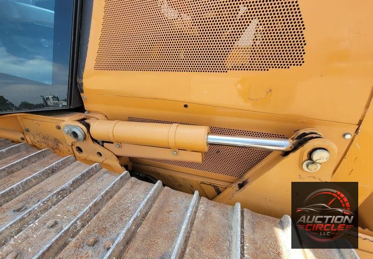 2017 Case 650L LGP  dozer