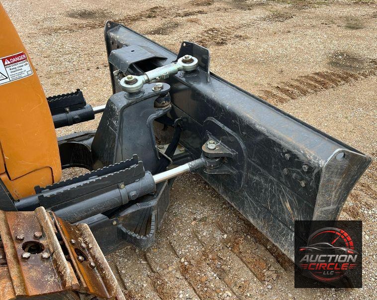 2020 Case 650M LT  dozer