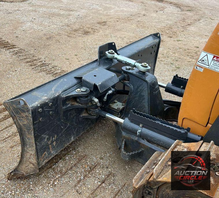 2020 Case 650M LT  dozer