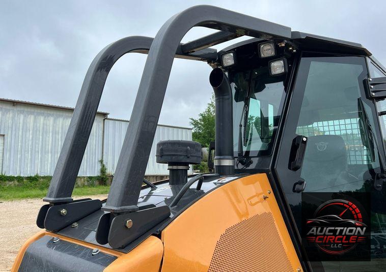 2020 Case 650M LT  dozer