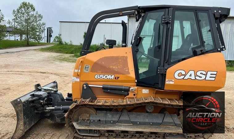 2020 Case 650M LT  dozer