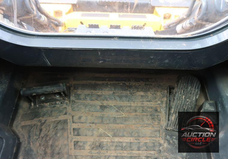 2018 John Deere 333G skid steer