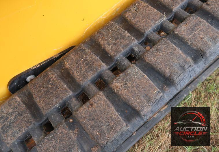 2018 John Deere 333G skid steer