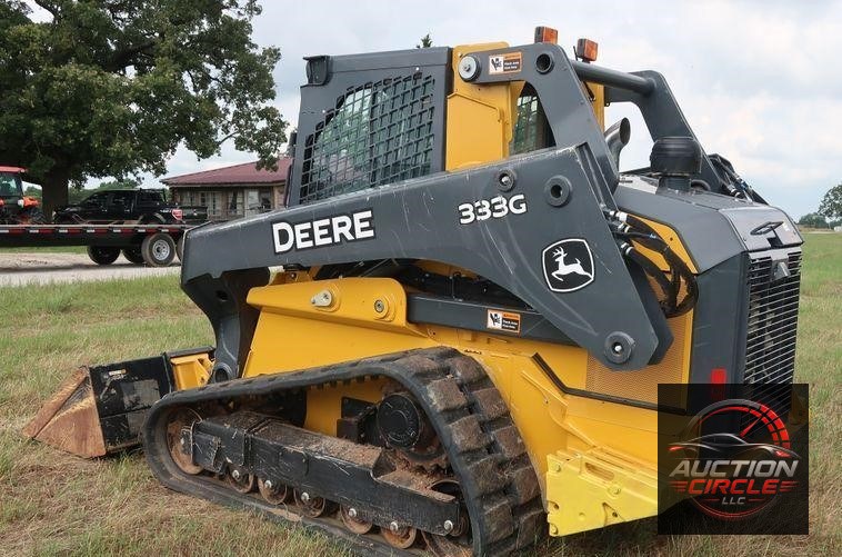 2018 John Deere 333G skid steer