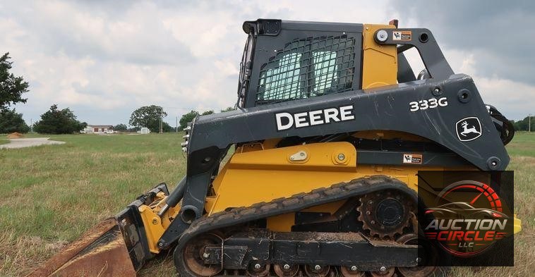2018 John Deere 333G skid steer