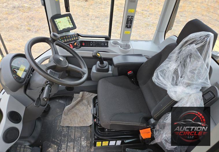 2023 Caterpillar 930M wheel loader