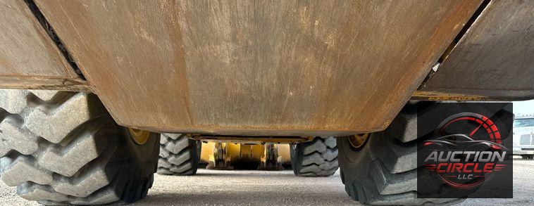 2016 John Deere 824K wheel loader
