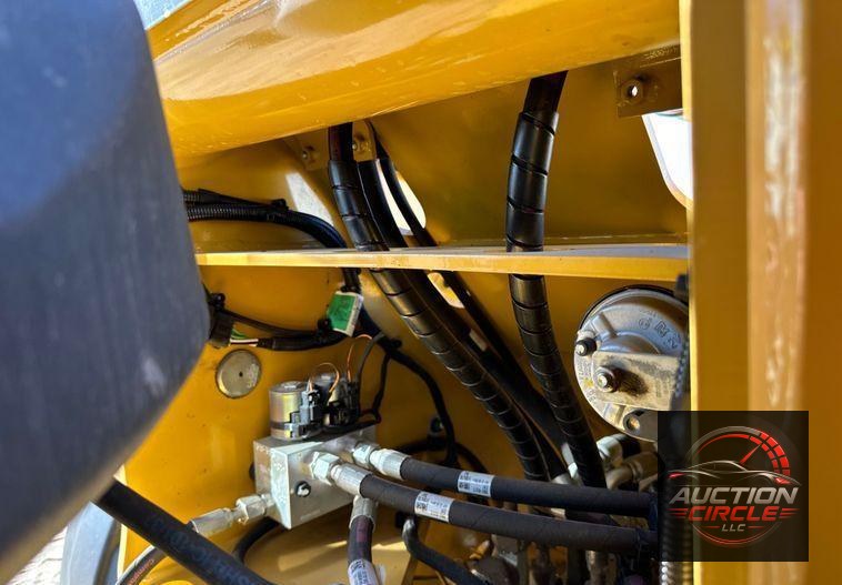 2023 Caterpillar 908  wheel loader