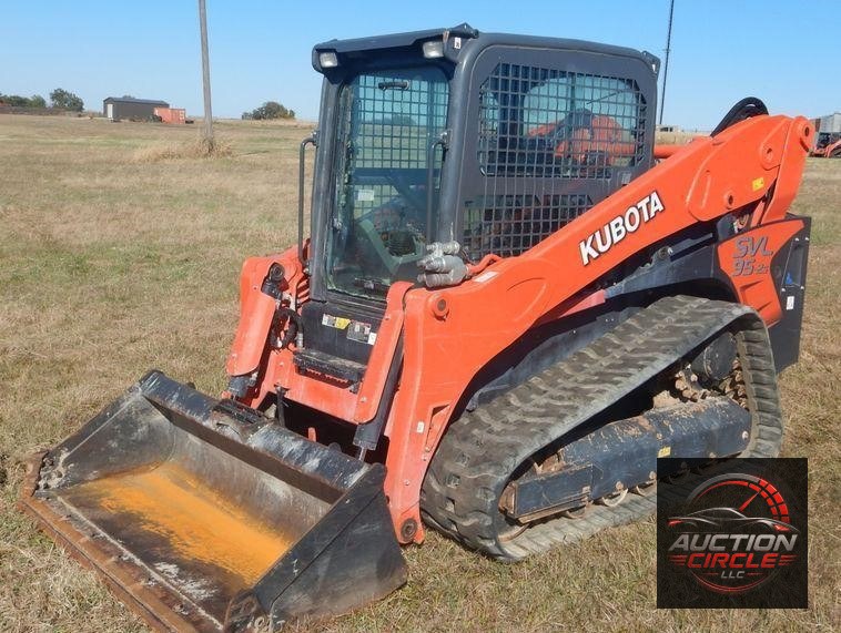 2018 Kubota SVL95-2S skid steer