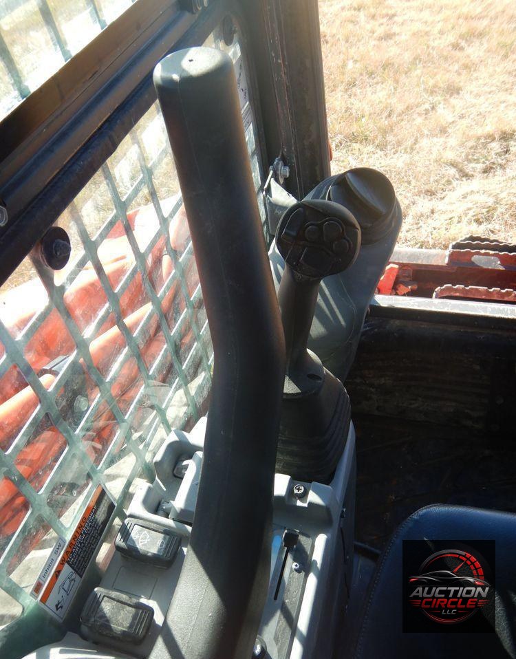 2018 Kubota SVL95-2S skid steer