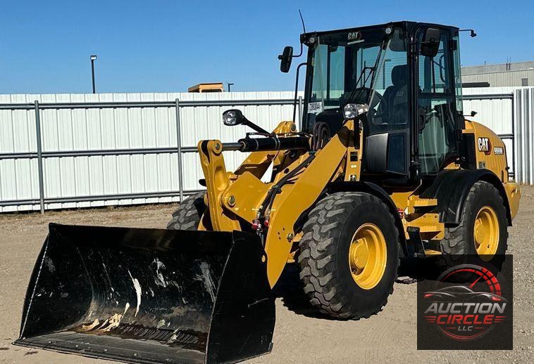 2022 Caterpillar 908M wheel loader