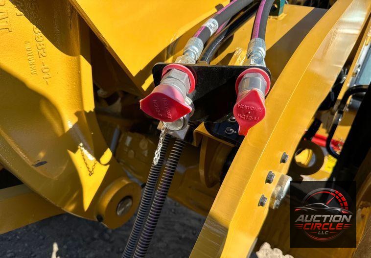 2022 Caterpillar 908M wheel loader