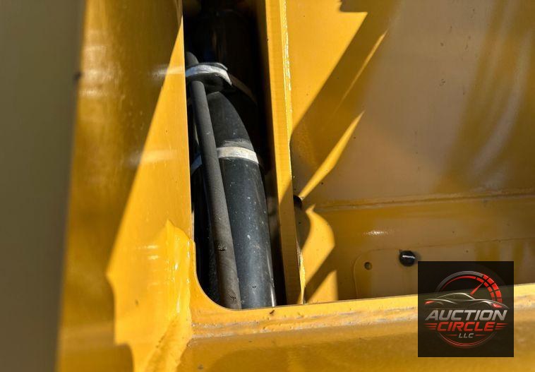 2022 Caterpillar 908M wheel loader