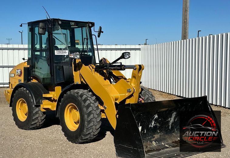 2022 Caterpillar 908M wheel loader