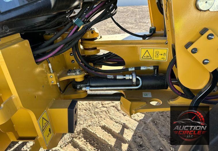 2022 Caterpillar 908M wheel loader