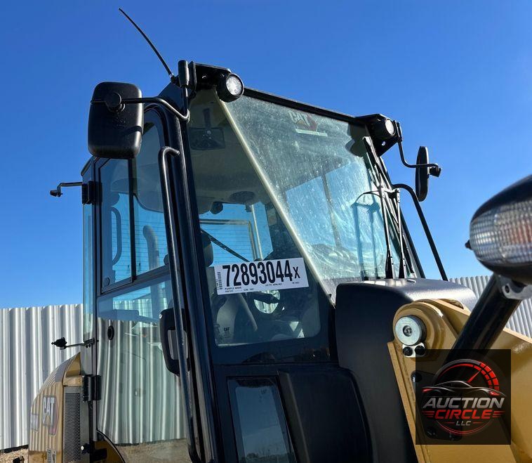 2022 Caterpillar 908M wheel loader