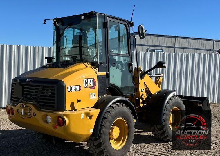 2022 Caterpillar 908M wheel loader