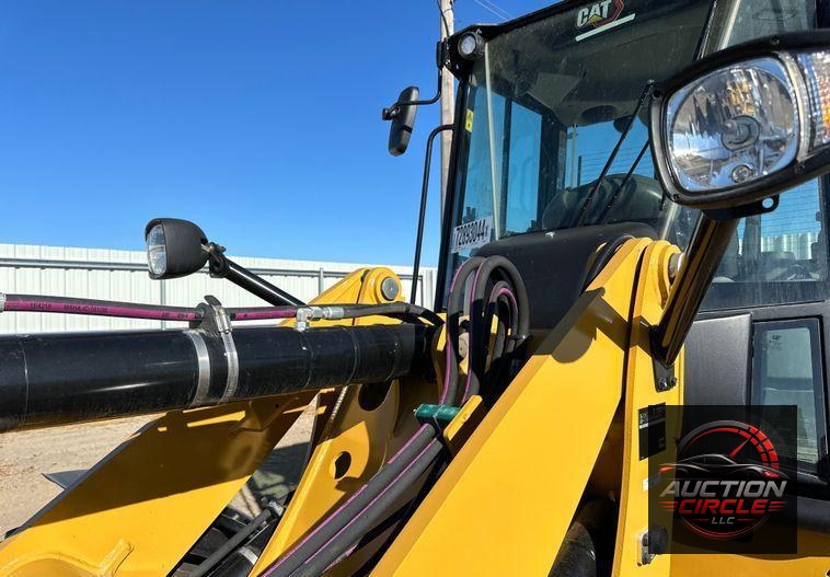 2022 Caterpillar 908M wheel loader