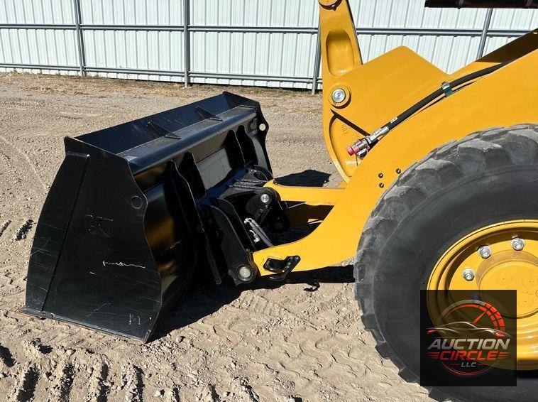 2022 Caterpillar 908M wheel loader