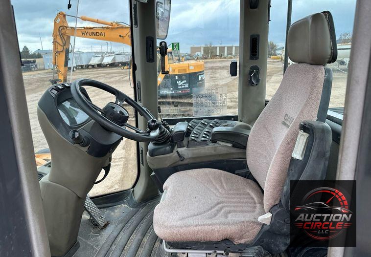 2013 Case 821F wheel loader