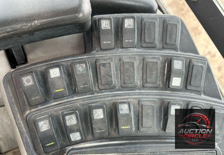 2013 Case 821F wheel loader