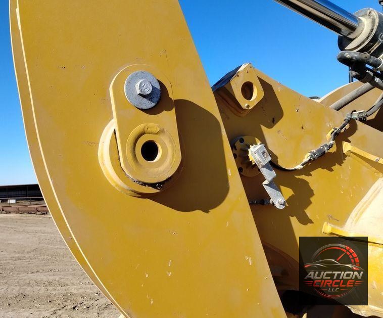 2020 Caterpillar 926M high lift wheel loader