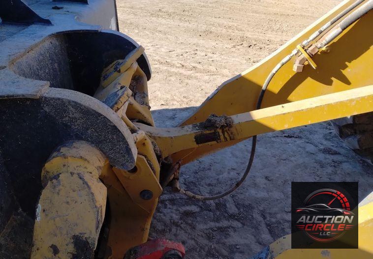 2020 Caterpillar 926M high lift wheel loader