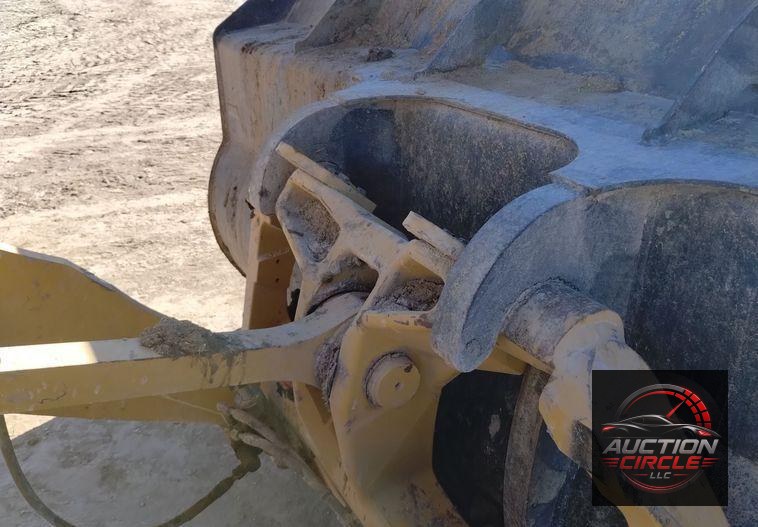 2020 Caterpillar 926M high lift wheel loader