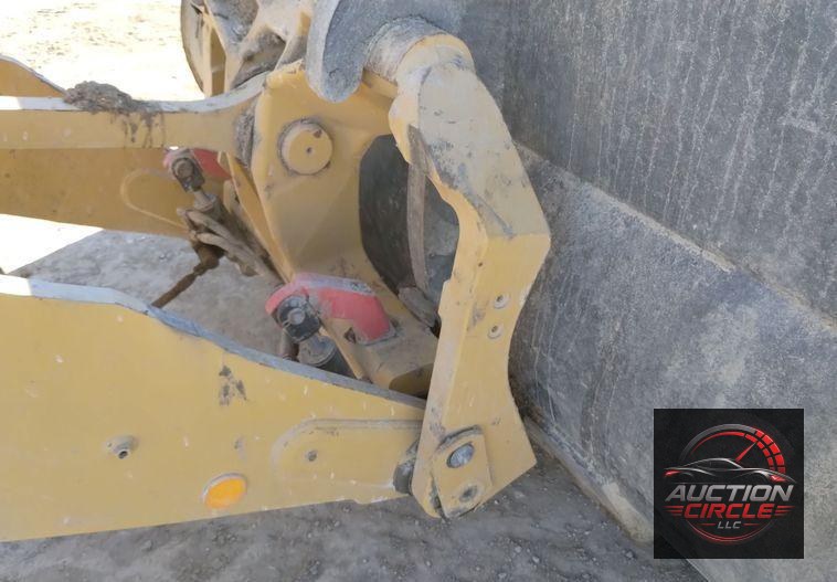 2020 Caterpillar 926M high lift wheel loader