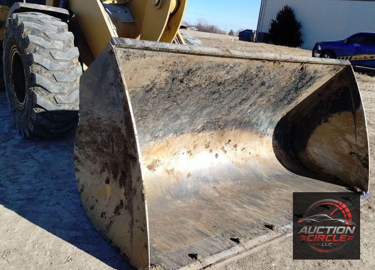 2020 Caterpillar 926M high lift wheel loader