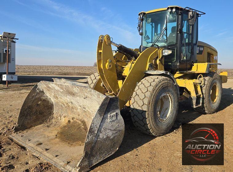 2015 Caterpillar  926M wheel loader