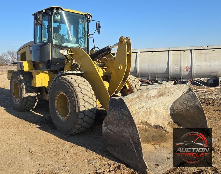 2015 Caterpillar  926M wheel loader