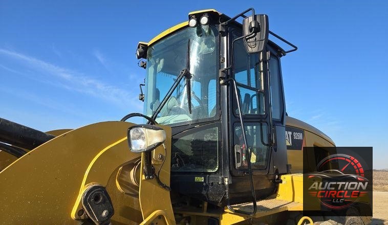 2015 Caterpillar  926M wheel loader