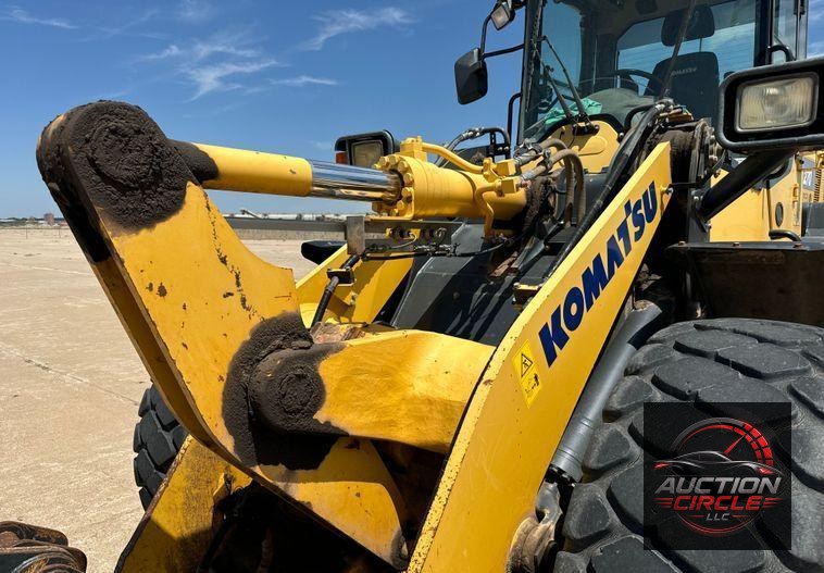 2014 Komatsu  WA270-7 wheel loader