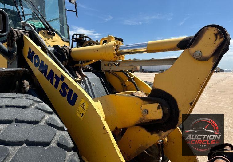 2014 Komatsu  WA270-7 wheel loader