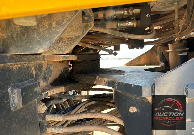 2014 Komatsu  WA270-7 wheel loader