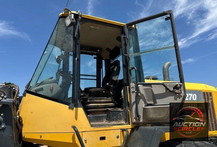 2014 Komatsu  WA270-7 wheel loader