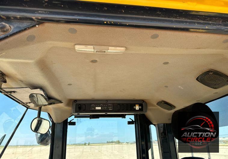 2014 Komatsu  WA270-7 wheel loader