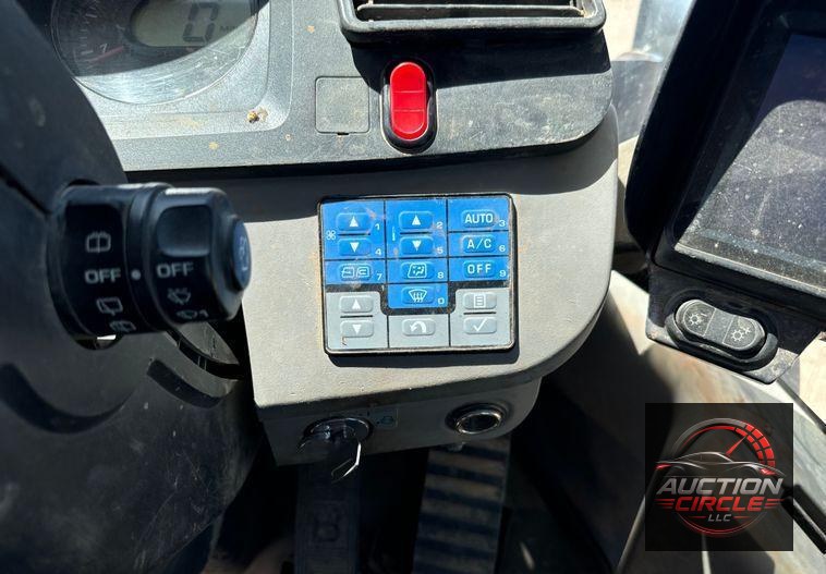2014 Komatsu  WA270-7 wheel loader