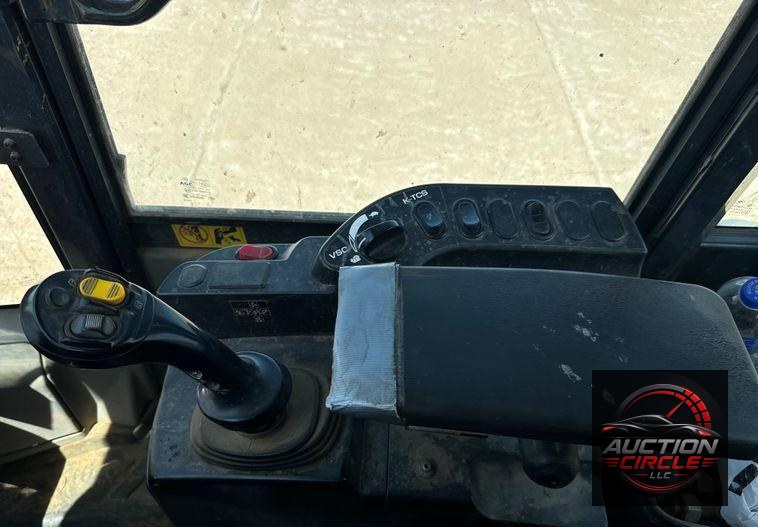 2014 Komatsu  WA270-7 wheel loader